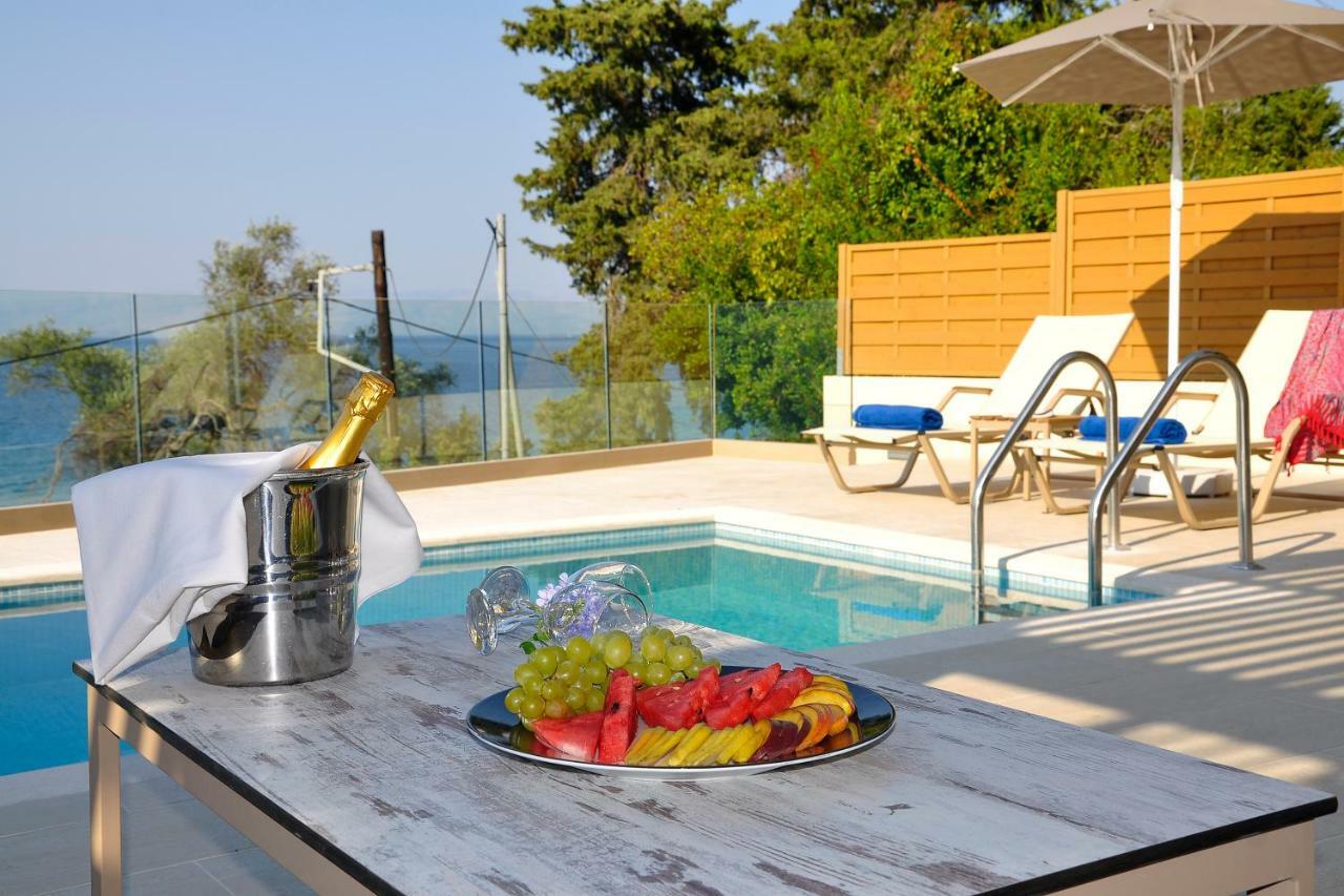 Casa Del Mar Apartment Mpoukaris Bagian luar foto