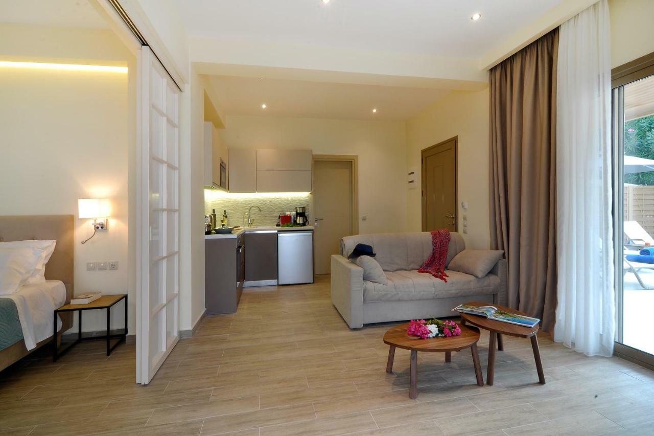 Casa Del Mar Apartment Mpoukaris Bagian luar foto